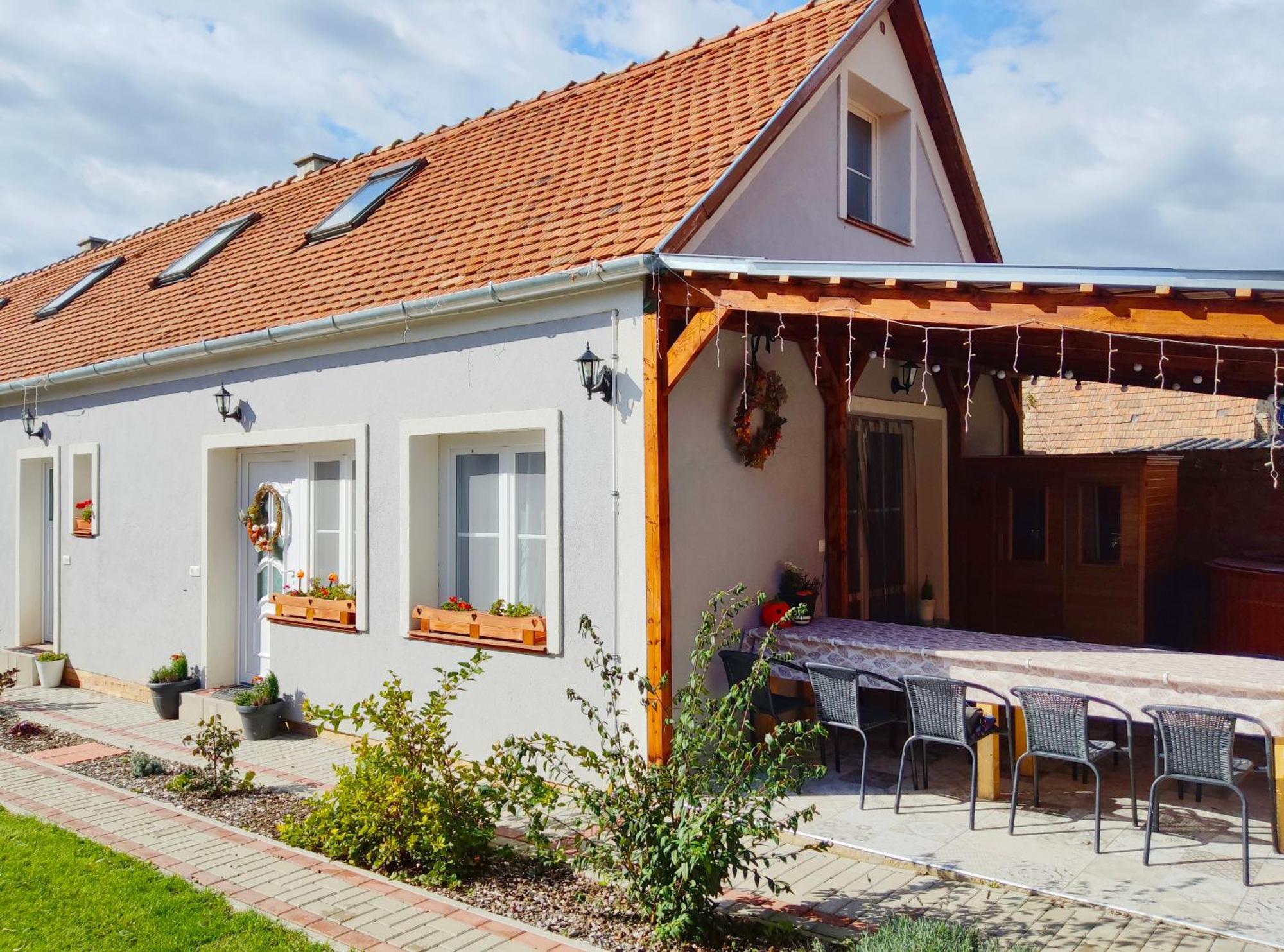 Borostyankut Wellness Home Bakonybel Luaran gambar